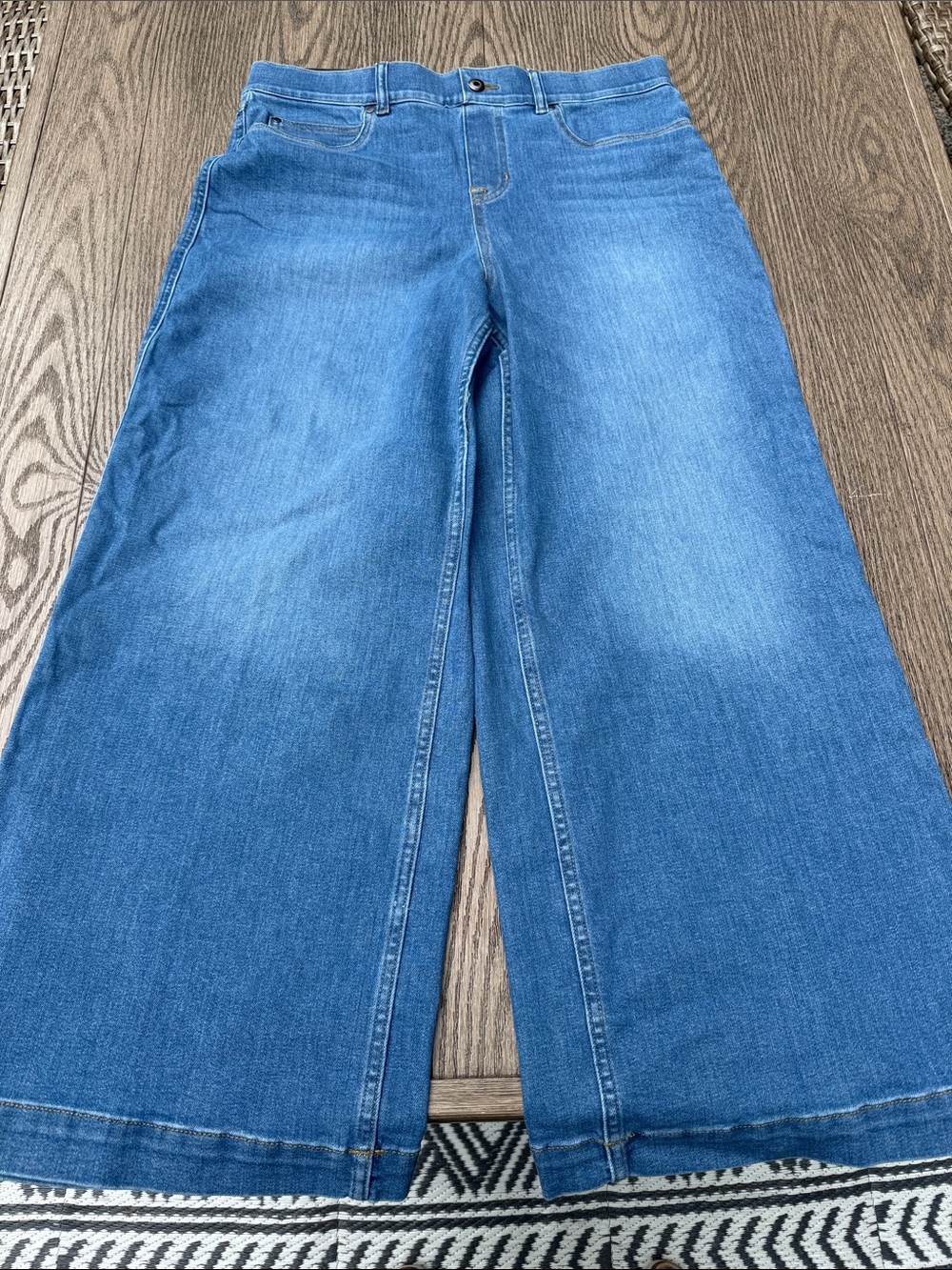 SPANX Women's Flare Jeans in Medium Blue Denim - Picture 3 of 4